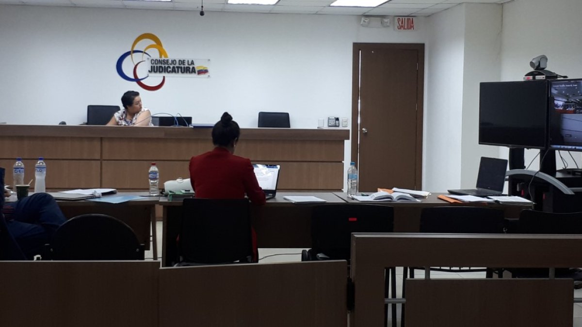 Exposición. Desde la Corte del Guayas, los defensores de varios acusados refutaron a la Fiscalía General del Estado.