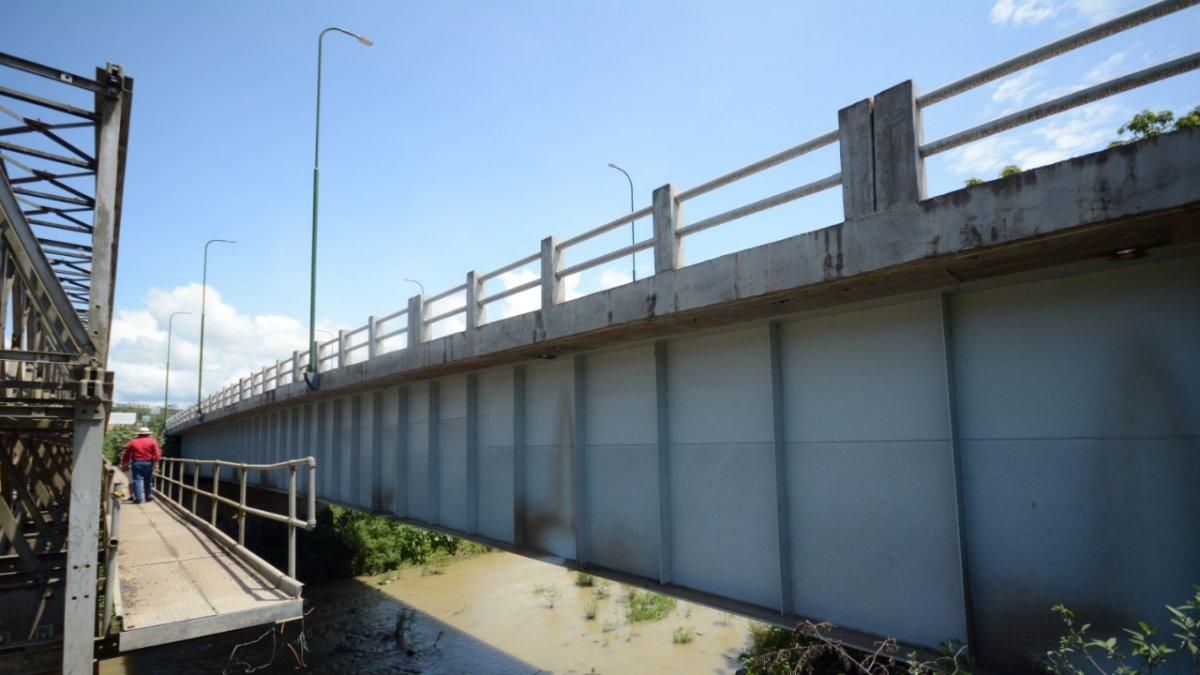 El puente sobre el río Jama en Manabi se habría construido con sobreprecio. Cuesta $9 millones
