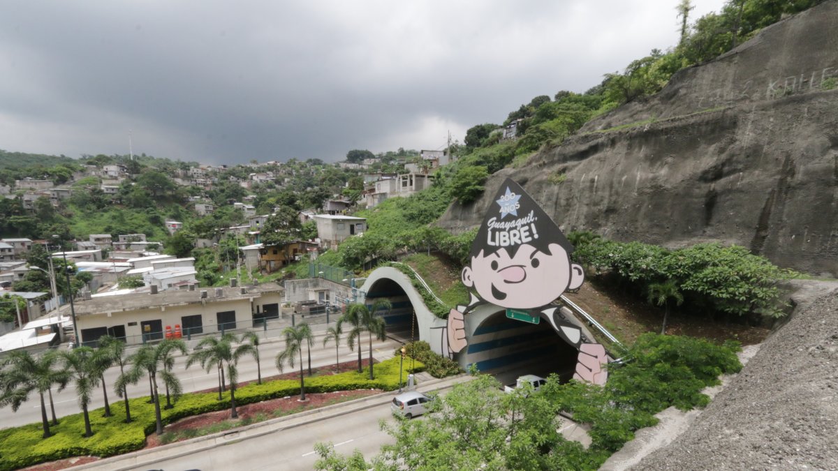 Uno de los tres túneles. 