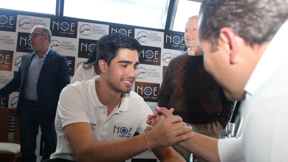 El piloto ecuatoriano Juan Manuel Correa se recupera de un grave accidente sufrido en una competencia de Fórmula 2, el 31 de agosto de 2019.