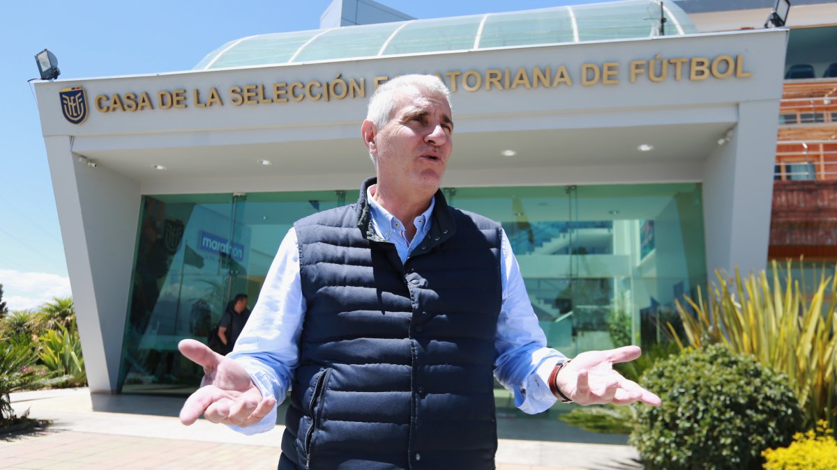 Antonio Cordón, director deportivo de la FEF, está loco por llegar al Betis español, según la prensa de ese país.