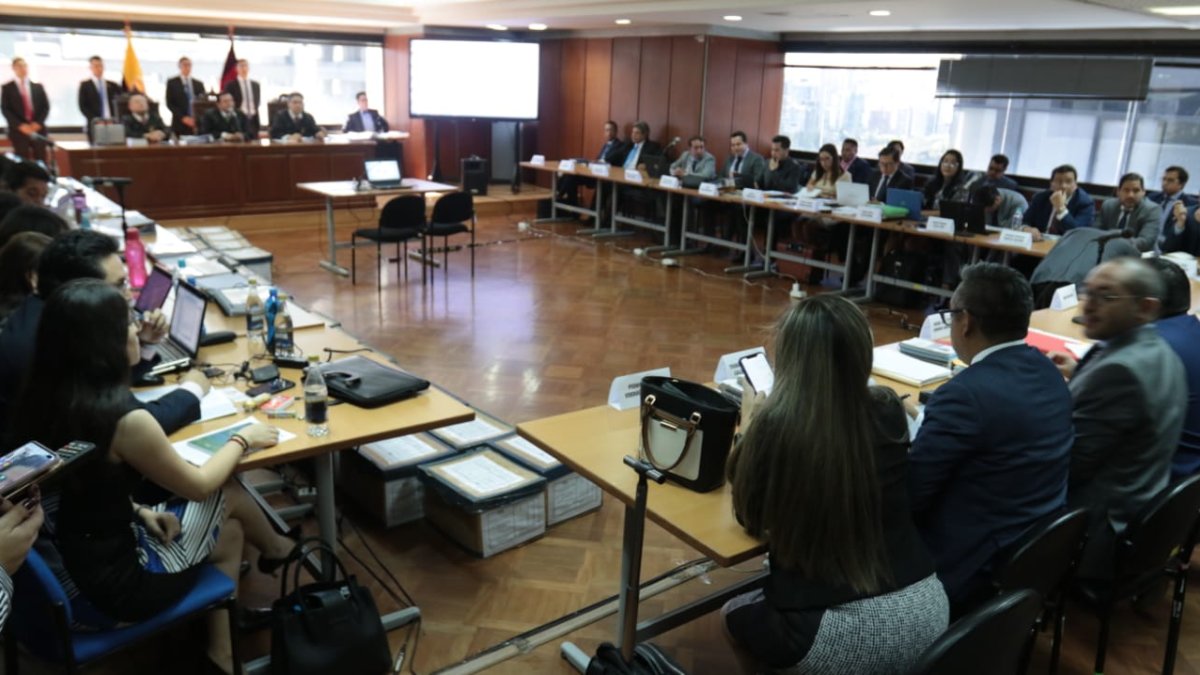 Los jueces Iván León, Marco Rodríguez e Iván Saquicela instalaron la diligencia a las 09:03 de este lunes.