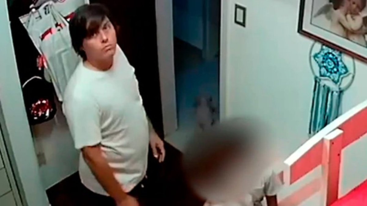 La niña de 12 años consiguió exponer a su abusador, Leandro Martínez, en una grabación de video.