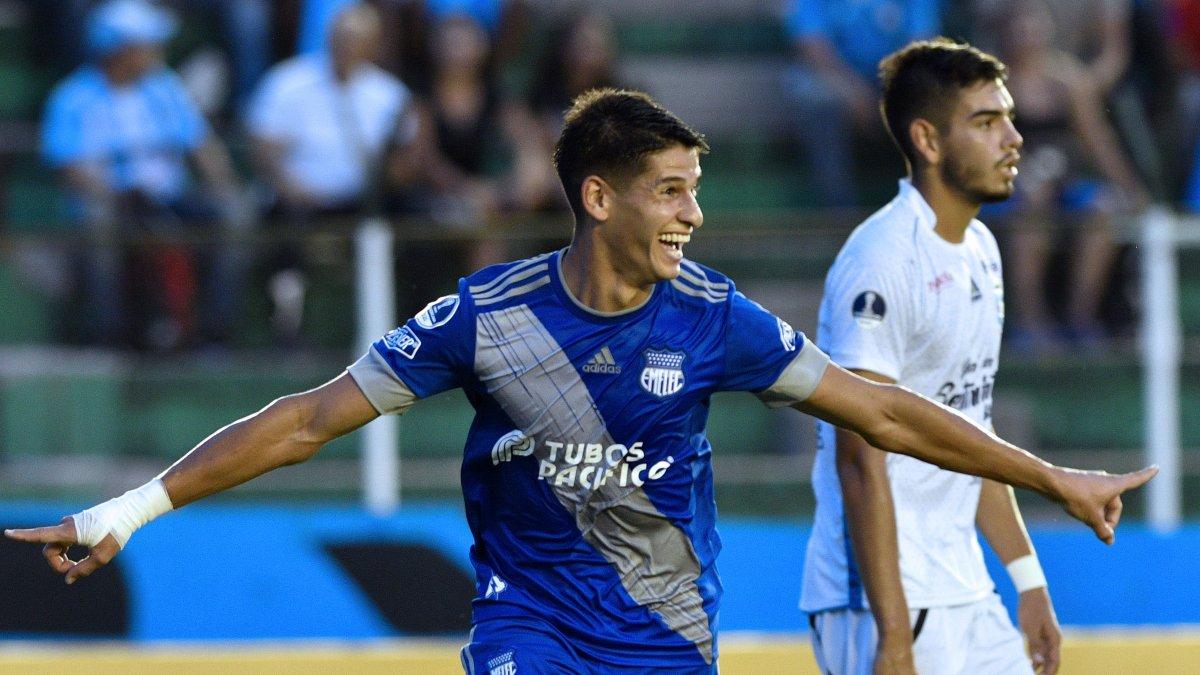 En el partido disputado en Santa Cruz, Emelec se mostró contundente ante el conjunto boliviano.