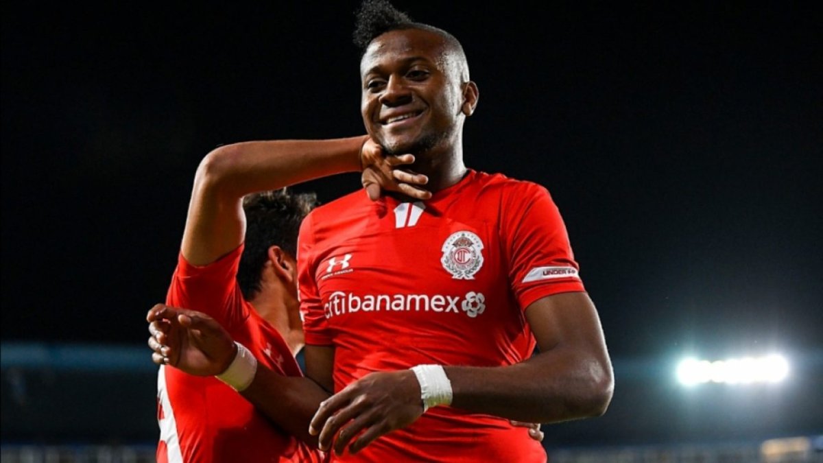 Estrada sumó cuatro dianas en sus últimos 5 partidos disputados con su nuevo club.