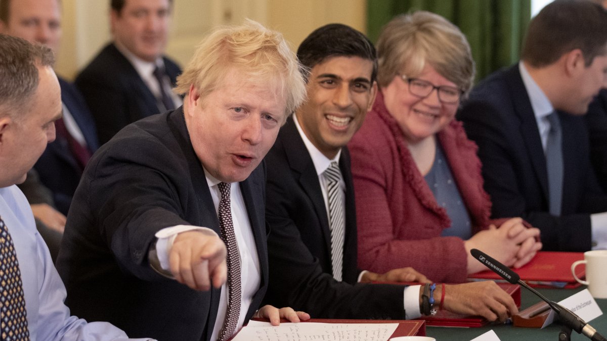 El primer ministro británico, Boris Johnson, presidió la primera reunión de su nuevo gabinete, el 14 de febrero