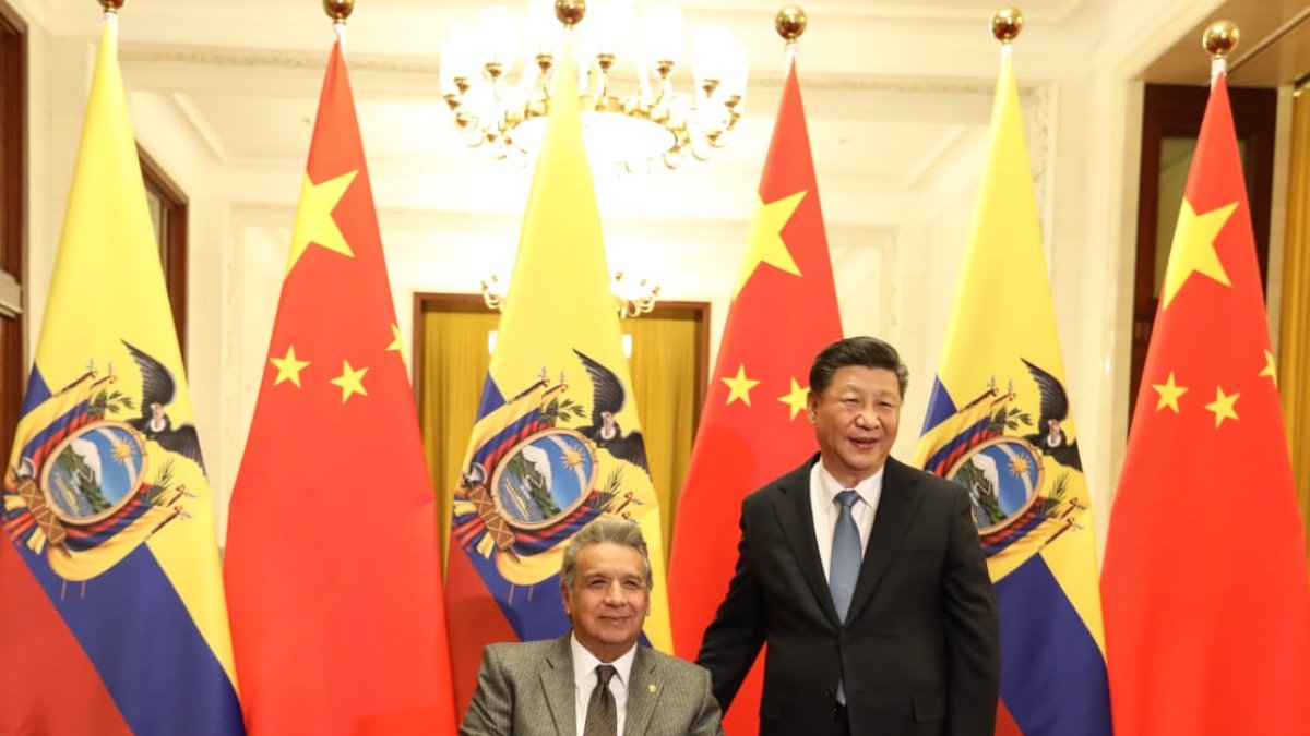 El presidente Lenín Moreno junto a su par de China, Xi Jinping, durante su visita a finales de 2018.