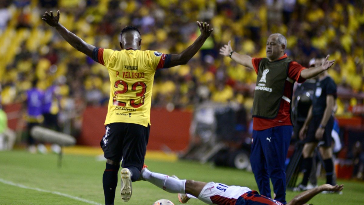 Cerro perdió a dos defensores por lesión, pero consideran que la llave sigue abierta.