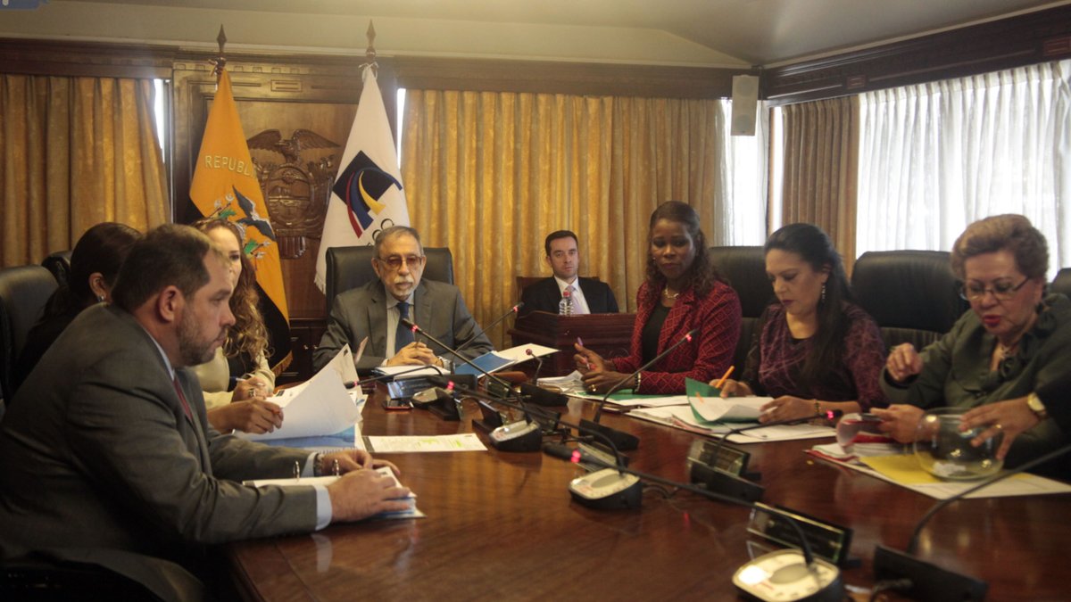 La Corte cesada por el Consejo de Participación transitorio estuvo presidida por Alfredo Ruiz.