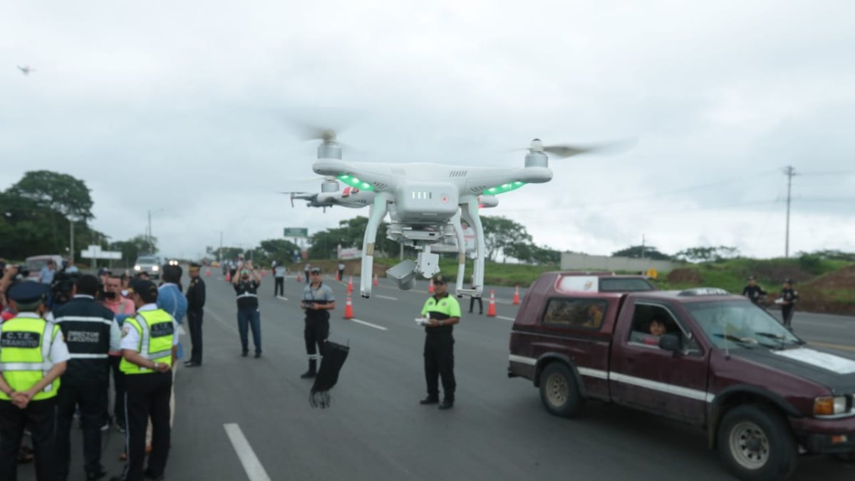 La CTE utiliza 10 drones para detectar congestionamientos.