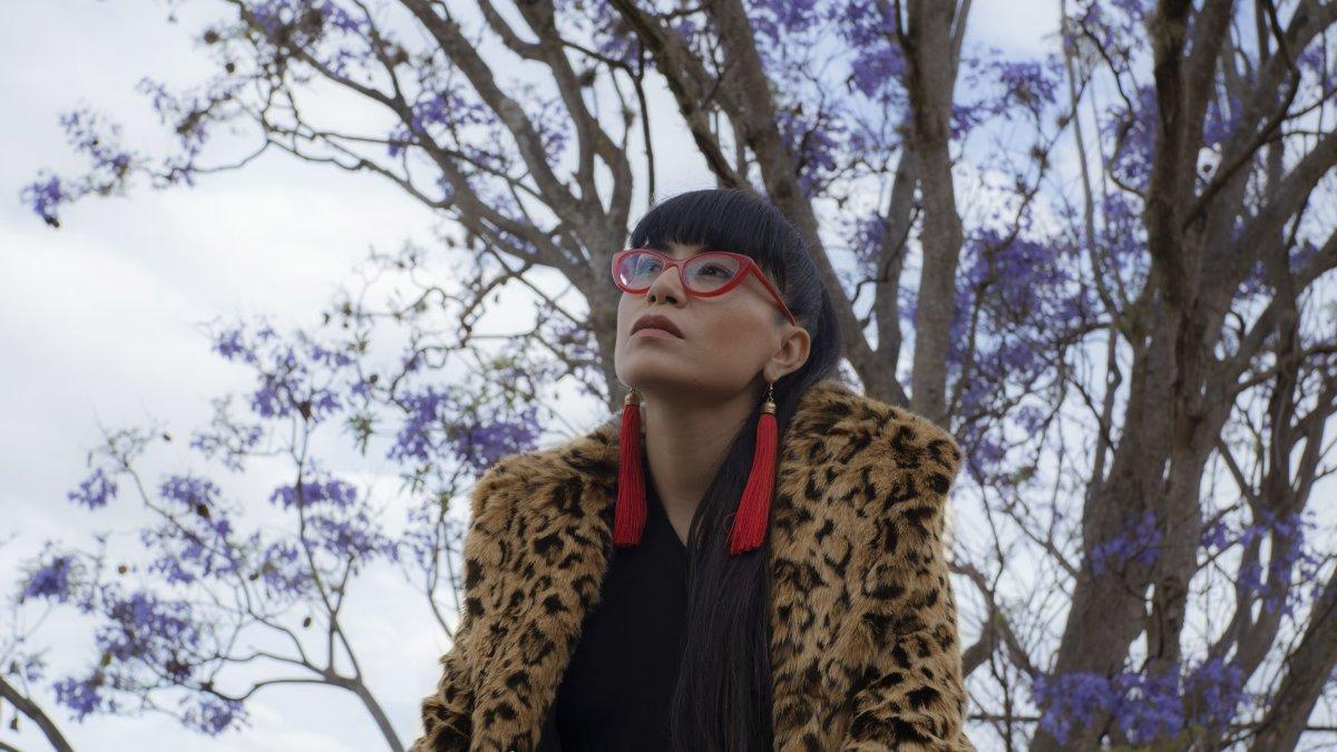 Su oficio le permite investigar un tema a fondo, vivirlo, habitarlo, reflexionarlo y crear algo a partir de esa experiencia.