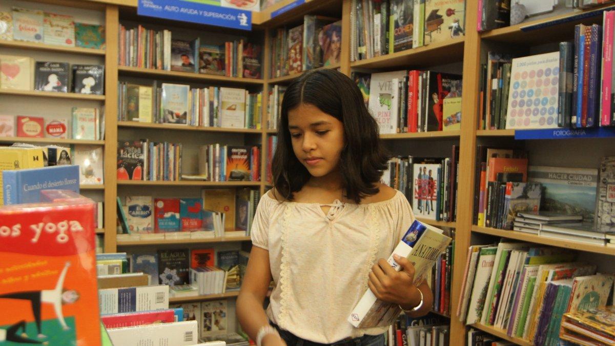 Maité Pazmiño ahora está dedicada a la lectura, especialmente de textos relacionados con la medicina.