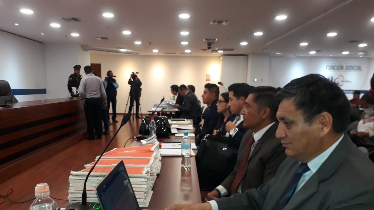 El fiscal subrogante Wilson Toainga asiste a la audiencia preparatoria por el incendio de la Contraloría