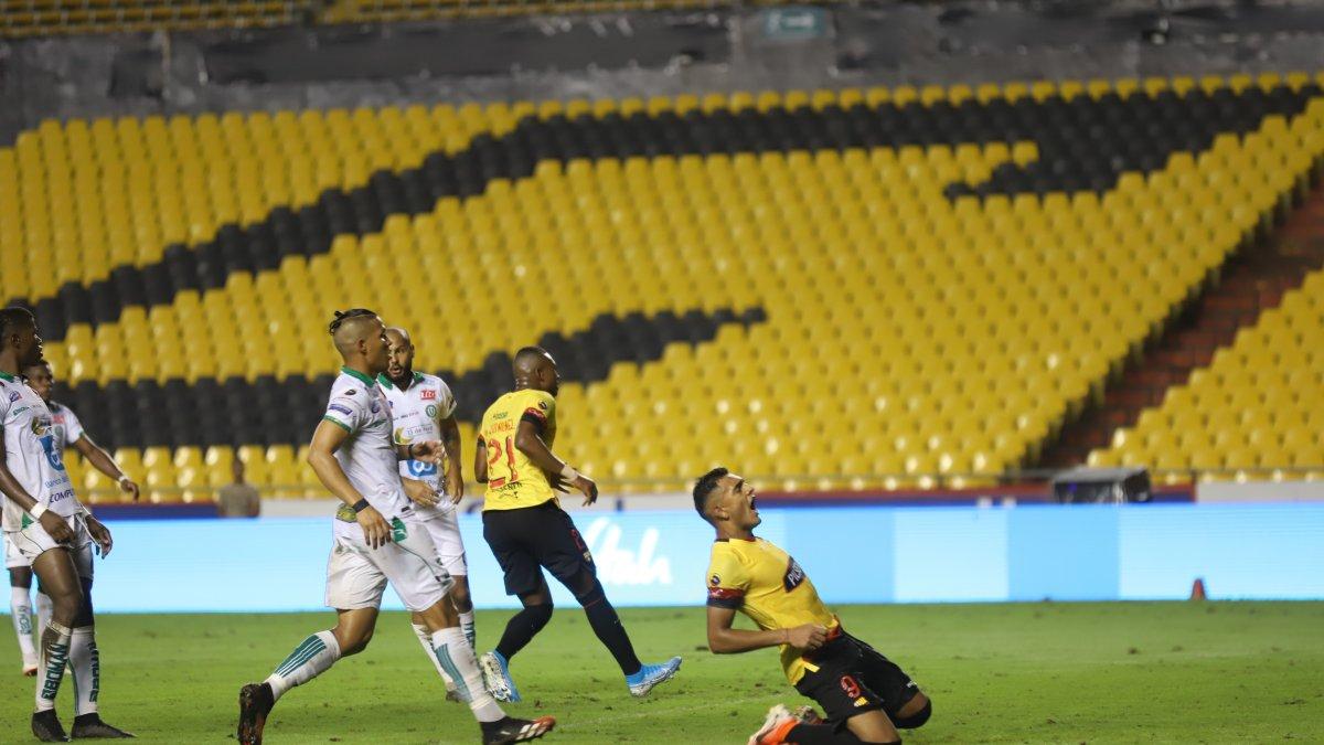 El partido entre el Ídolo y Liga de Portoviejo por la LigaPro se jugó sin público por el primer caso de coronavirus en Ecuador.