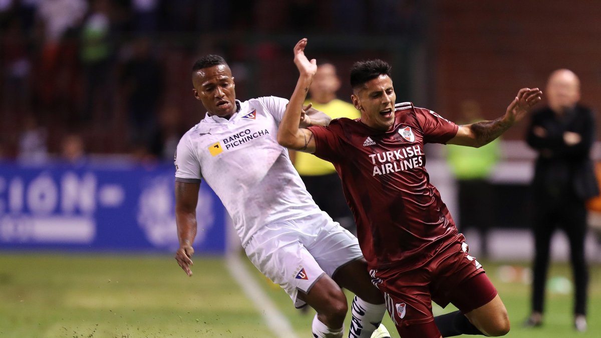 Antonio Valencia fue clave en la mitad de la cancha para la victoria de Liga de Quito sobre River Plate, en la Copa Libertadores.