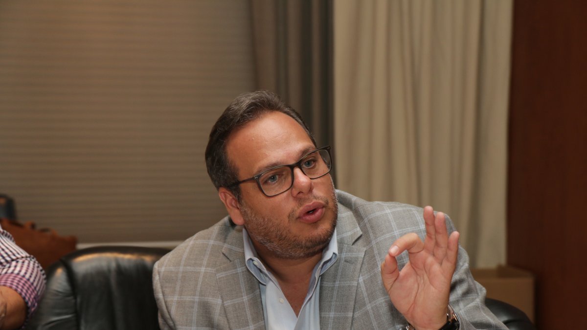 Andrés Roche. Fue asambleísta por Madera de Guerrero hasta 2012, cuando renunció para hacerse de la gerencia de la Empresa Municipal de Tránsito de Guayaquil, cargo que ocupa hasta hoy.