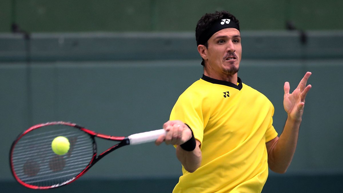 Emilio Gómez, tenista ecuatoriano, dio el primer punto ante los japoneses.