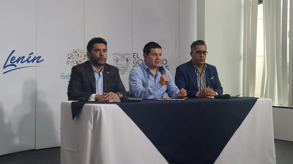 Juan Sebastián Roldán, secretario particular de la Presidencia, dio detalles del gabinete en rueda de prensa.