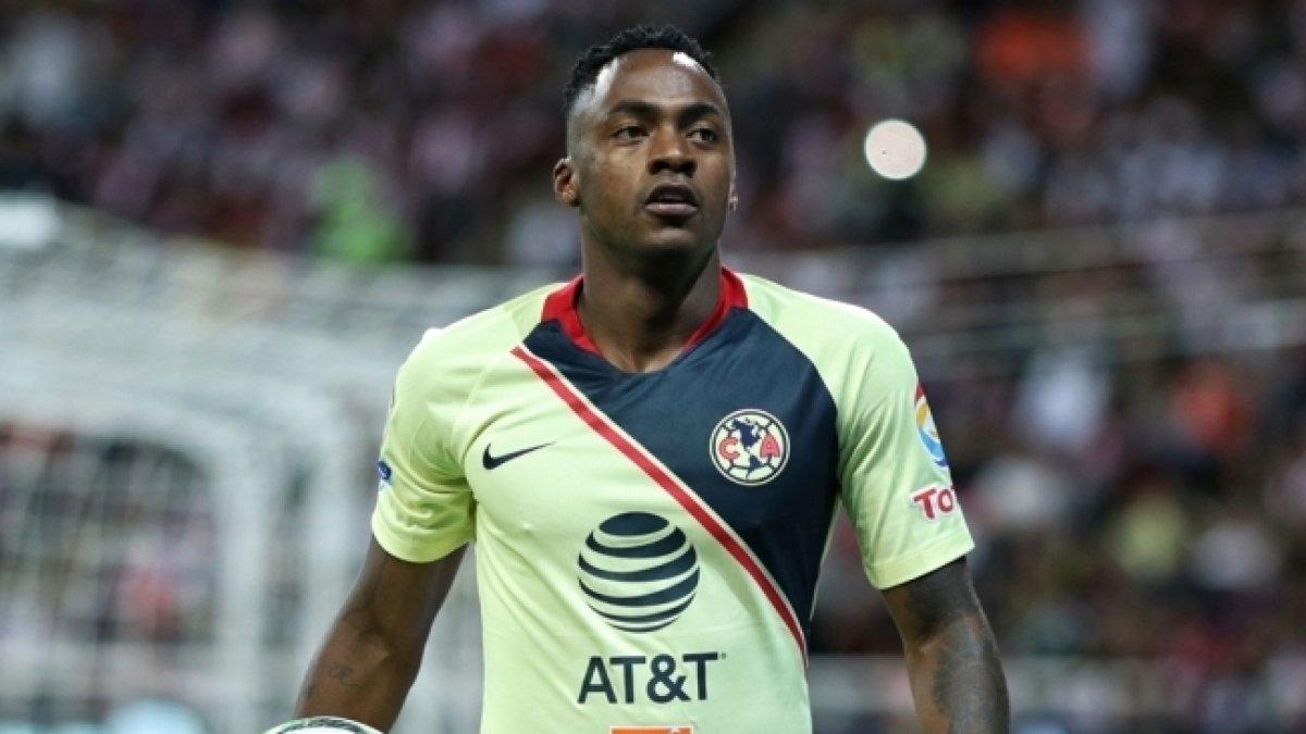 El América, club donde milita Renato Ibarra, prefirió no pronunciarse sobre la acusación de violencia familiar que pesaría sobre el jugador.