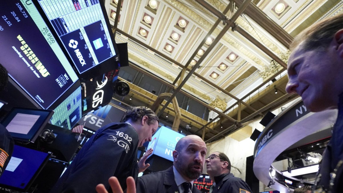 Los activos cayeron en los mercados internacionales la mañana de este 9 de marzo de 2020 tras el derrumbe del precio del crudo.