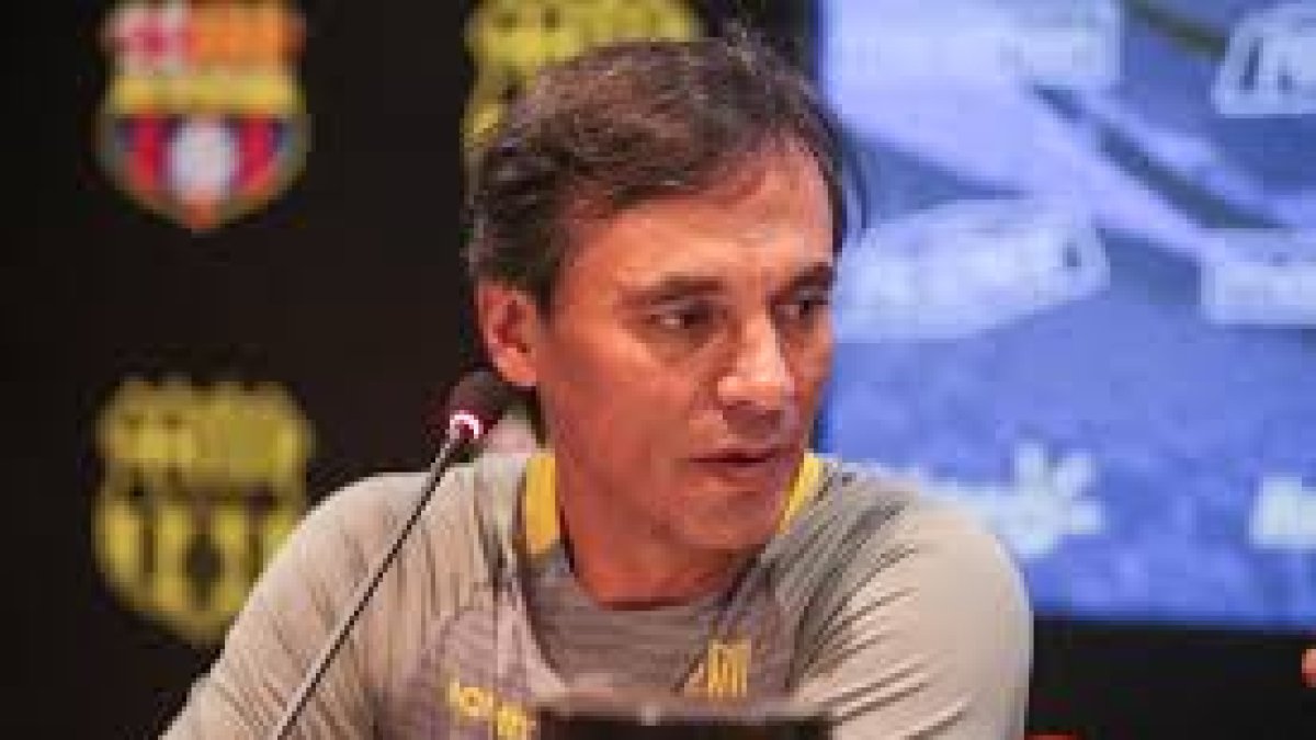 Fabián Bustos dio sus declaraciones previo al viaje de Barcelona a Brasil, donde enfrentará a Flamengo por la Copa Libertadores.