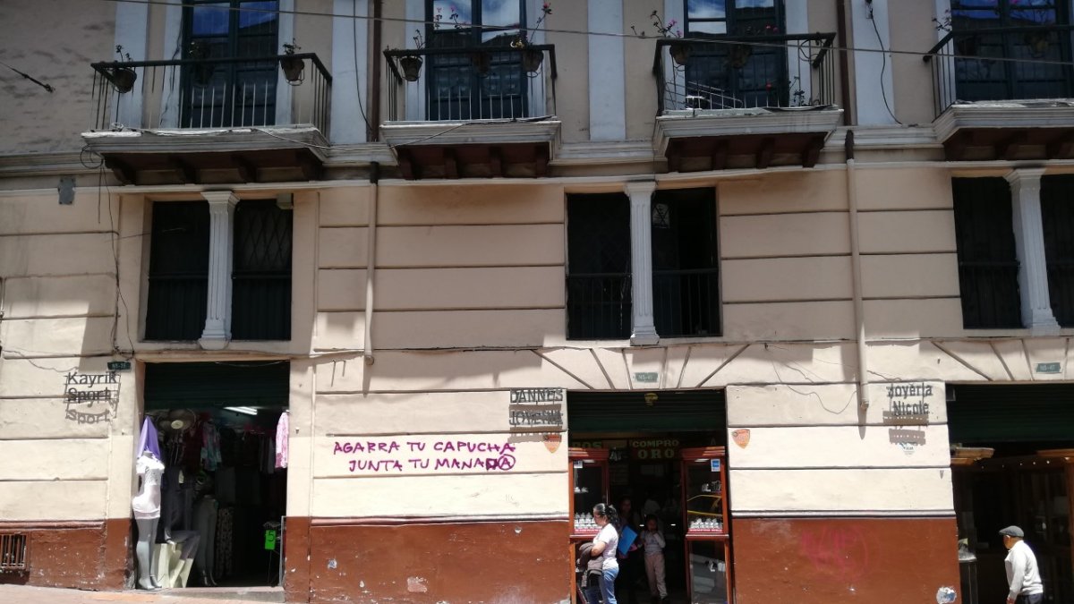 La multa que enfrentarán será del 50% del salario básico unificado, aunque podrán solicitar cambiar dicha multa con trabajo comunitario.