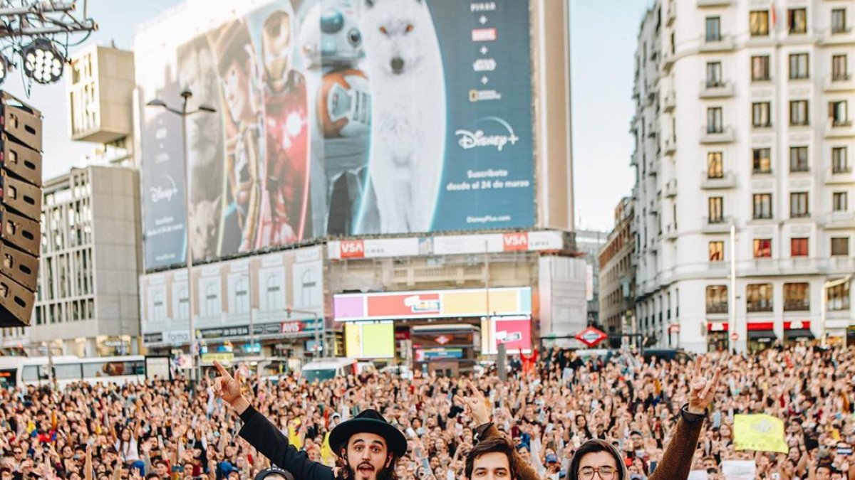 Los colombianos cantaron en el mismo lugar donde lo hicieran cuatro años atrás, y con un gran convocatoria.