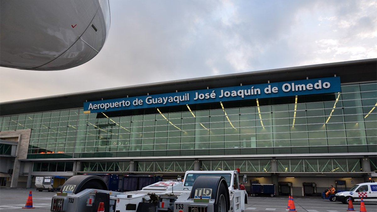 El aeropuerto de Guayaquil y los de todo el país serán a partir de mañana un buen filtro para prevenir la propagación del virus.