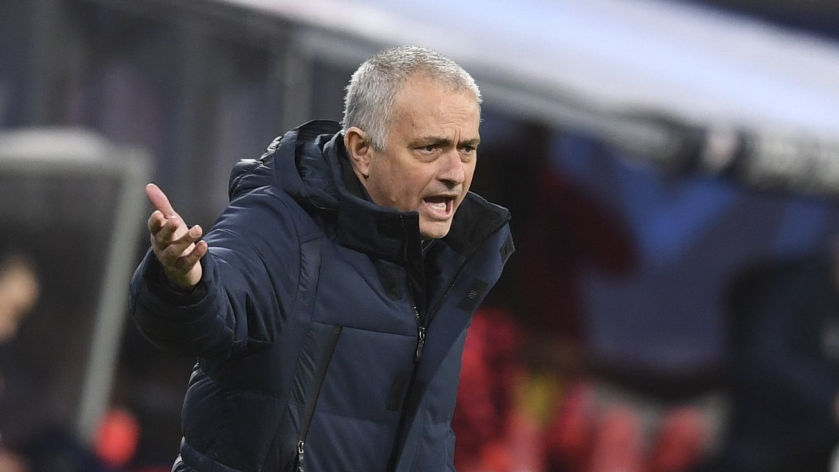 El técnico de la Roma, el portugúes José Mourinho.