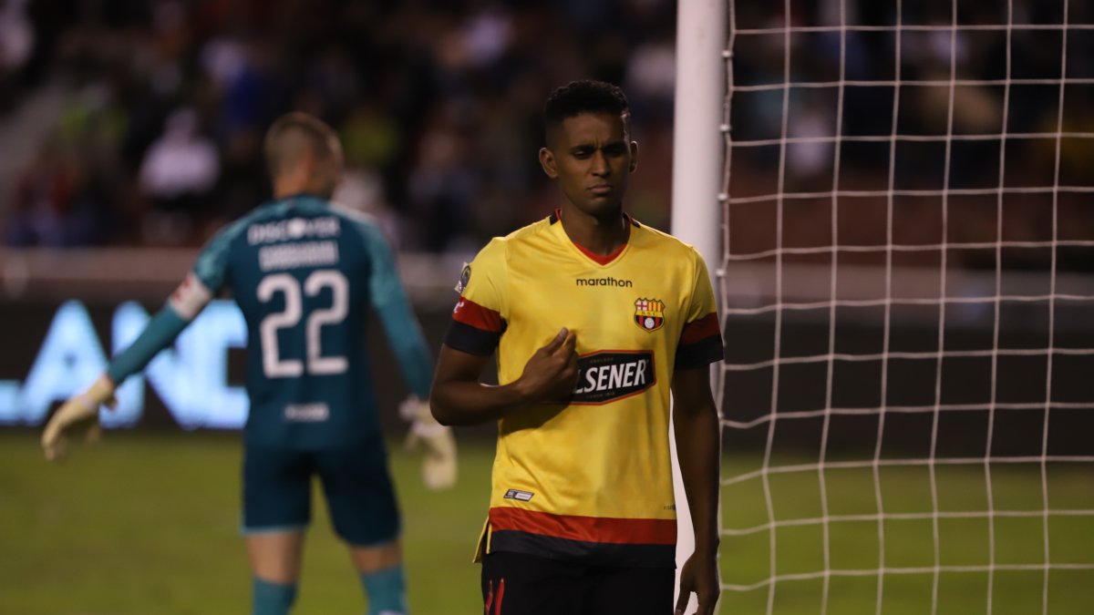 Fidel Martínez es una de las principales dudas del cuadro torero esta noche ante Flamengo.