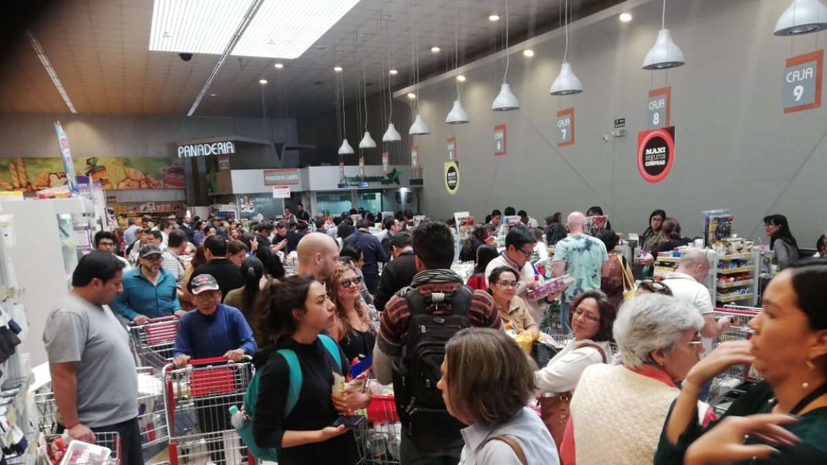 A los supermercados del norte de Quito llegaron más clientes la mañana de este 12 de marzo de 2020.