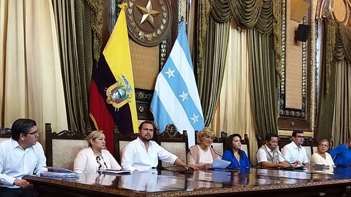 La alcadesa difundió las medidas antes de iniciar al sesión de Concejo de hoy jueves 12 de marzo.