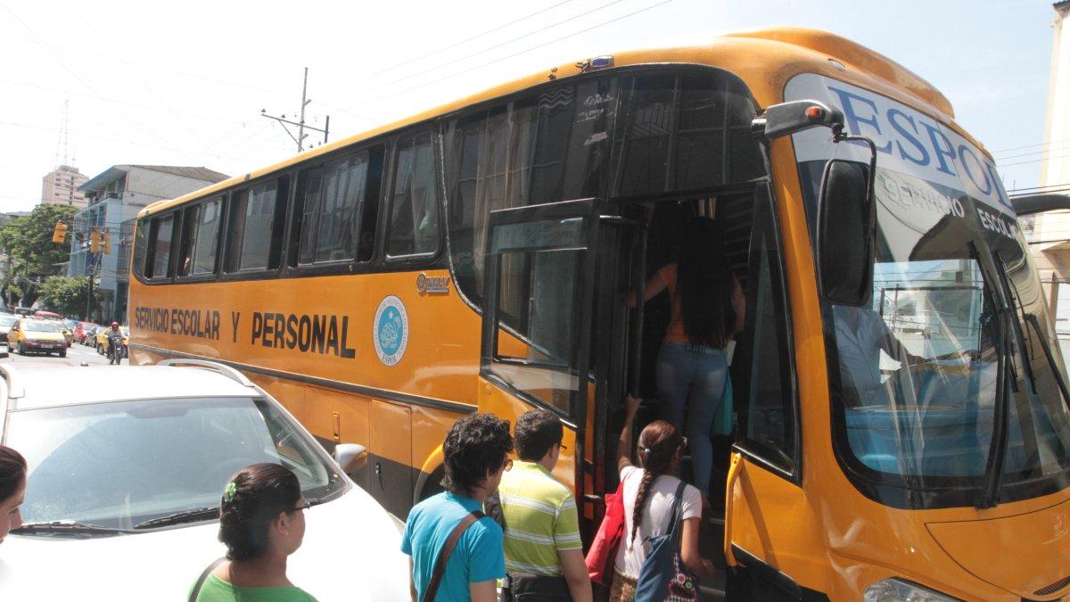 La Espol también limitó el acceso a sus campus.