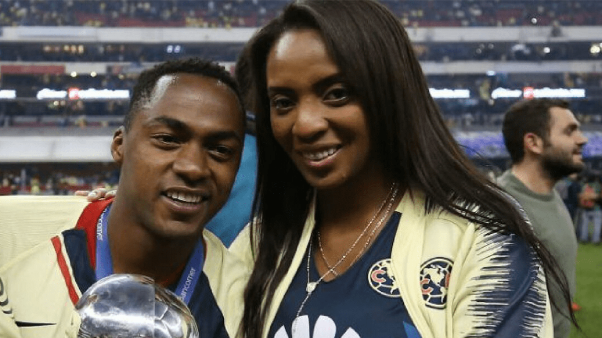 El futbolista ecuatoriano Renato Ibarra junto a su esposa, Lucely Chalá, cuando todo era amor en su relación.