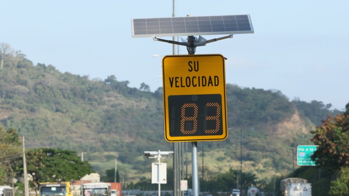 La contravención por exceso de velocidad captada por los radares en las vias no se pagarán sino hay la notificación