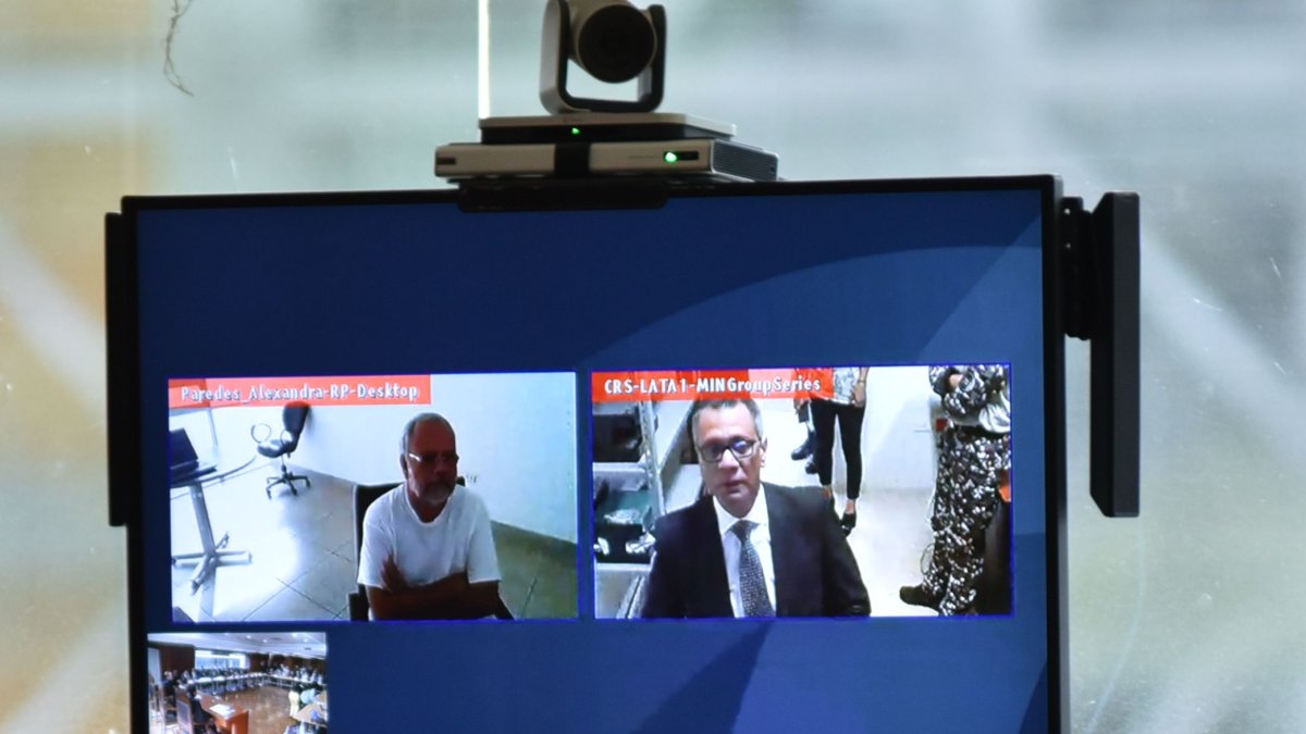 Carlos Pareja Yannuzzelli y Jorge Glas siguieron la audiencia del caso Singue desde Ambato y Latacunga.