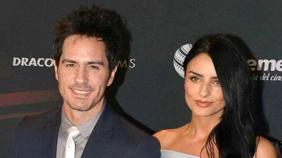 Luego de los rumores que han rodeado su relación en estas últimas semanas, Ochmann y Derbez oficializan su despedida.