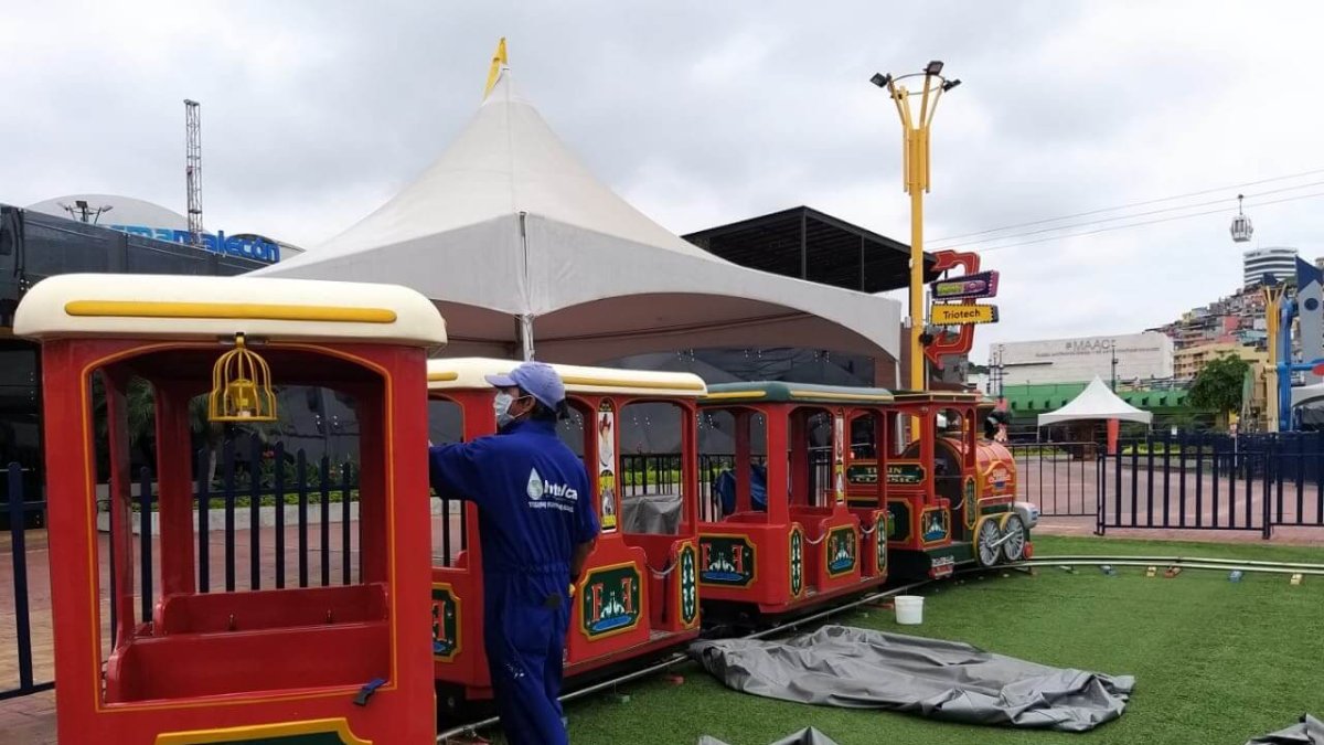Centros turísticos de Guayaquil lucieron con poca afluencia.