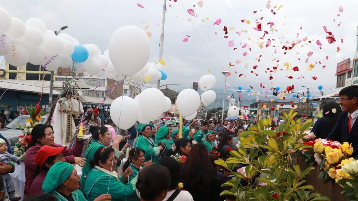En varias ciudades del país se desarrollan procesiones y otras celebraciones religiosas por Semana Santa.