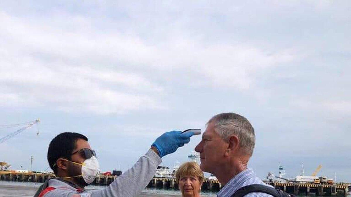 De acuerdo a estudios realizados en la ciudad, cada crucerista deja al menos $ 200 dólares en gastronomía, transportación, artesanías, guías turísticos, entre otros.