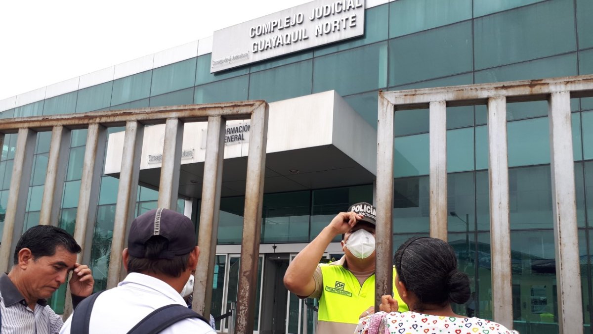 La atención al público permanecerá presencial, según comunicó el Consejo de la Judicatura.
