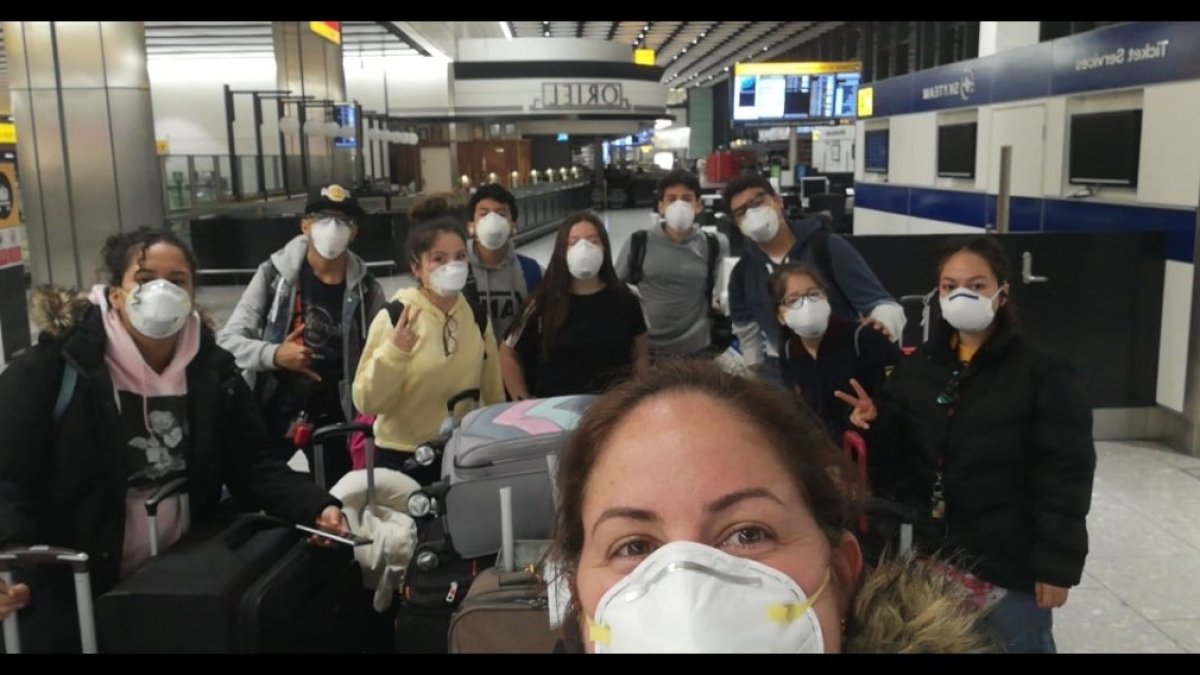 Los estudiantes viajaron a Inglaterra el 28 de febrero pasado, desde Guayaquil.