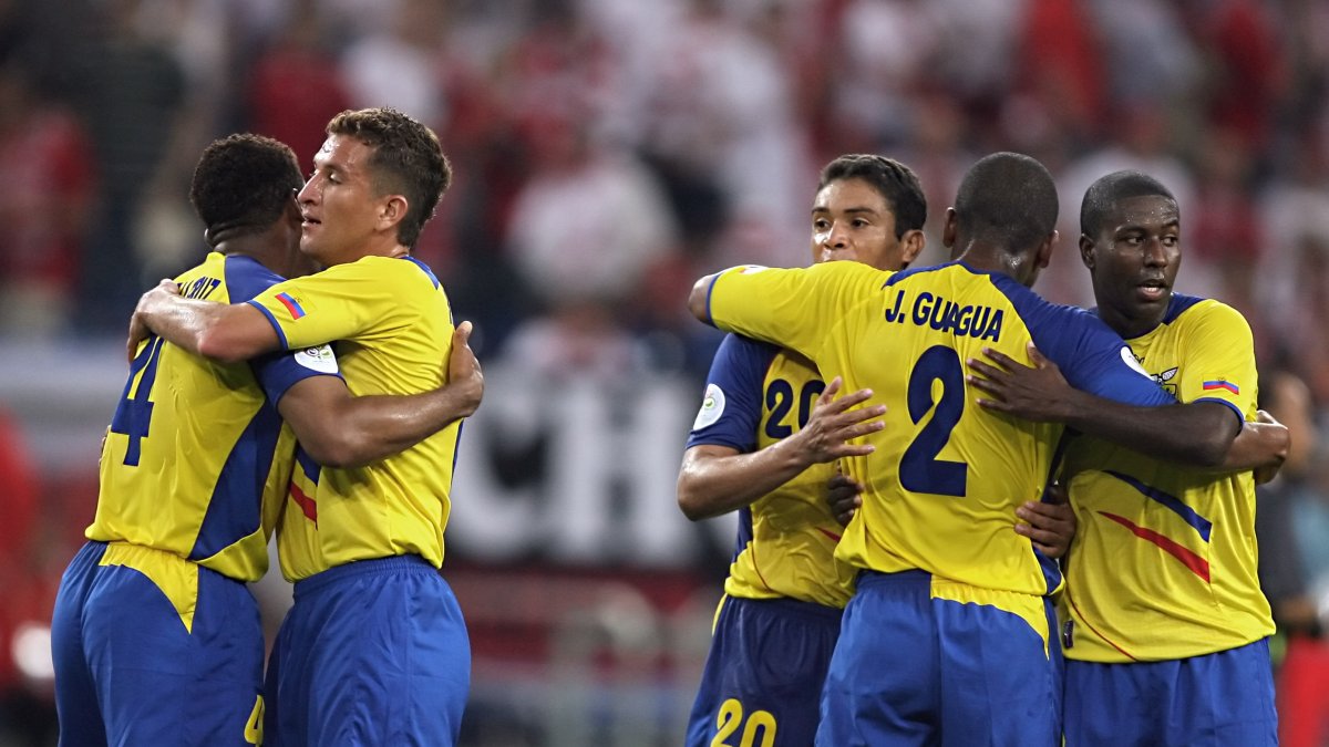 Los jugadores de Ecuador celebraron a rabiar la victoria sobre Polonia en 2006. Hoy volvieron a disfrutarlo y lo agradecieron en redes sociales