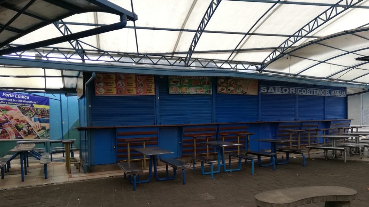 Los locales en las principales calles de Quito permanecen cerrados