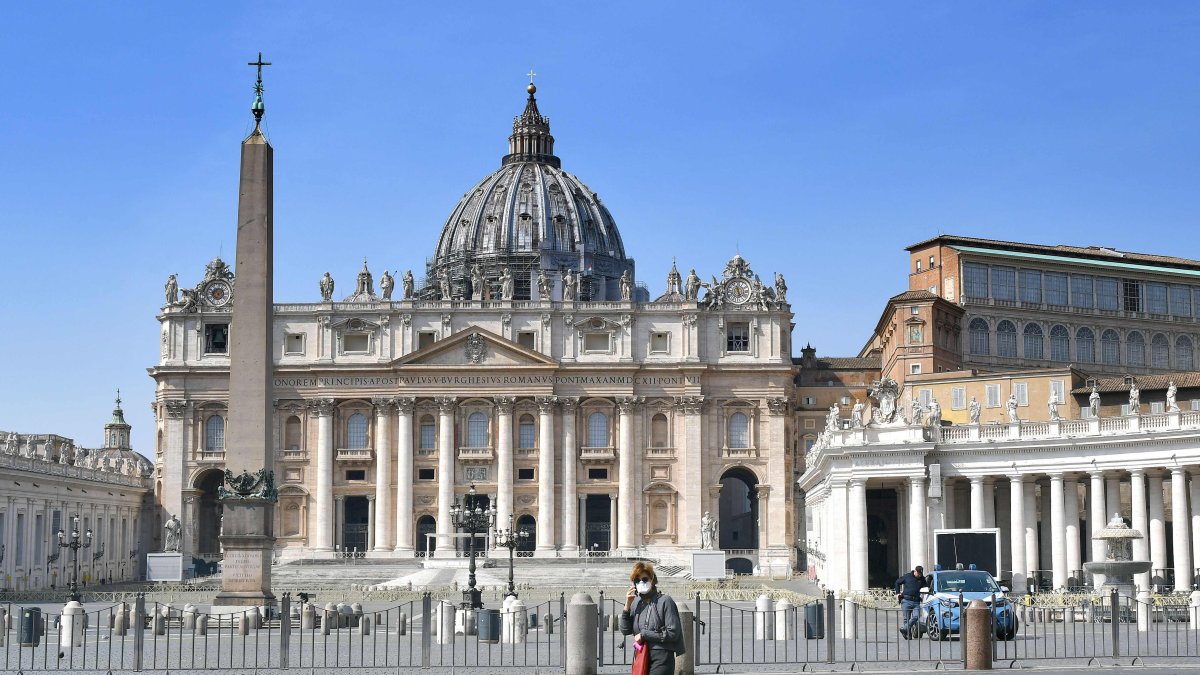 El Vaticano considera que el texto viola algunos puntos claves del Concordato que regula sus relaciones con Italia.