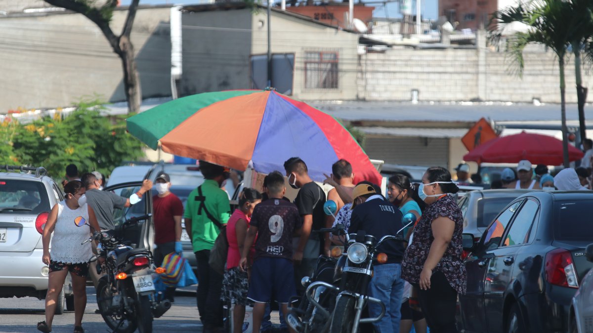 Las mascarillas serán de uso obligatorio en los espacios públicos. Las sanciones serán fijados por los municipios.
