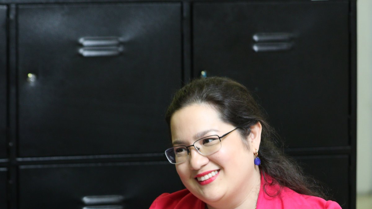 Kristel Ralston: 