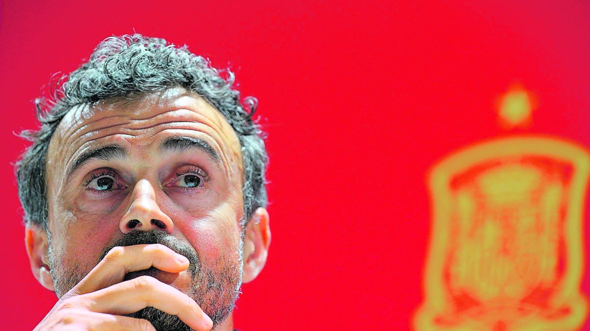 Luis Enrique, seleccionador de España, charló con los hinchas sobre su faceta en el Barcelona y sus aspiraciones con La Roja.