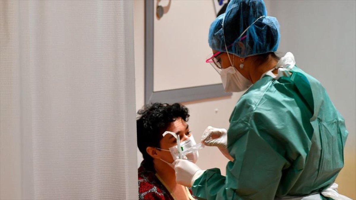 El índice de casos confirmados continua en aumento a nivel nacional.