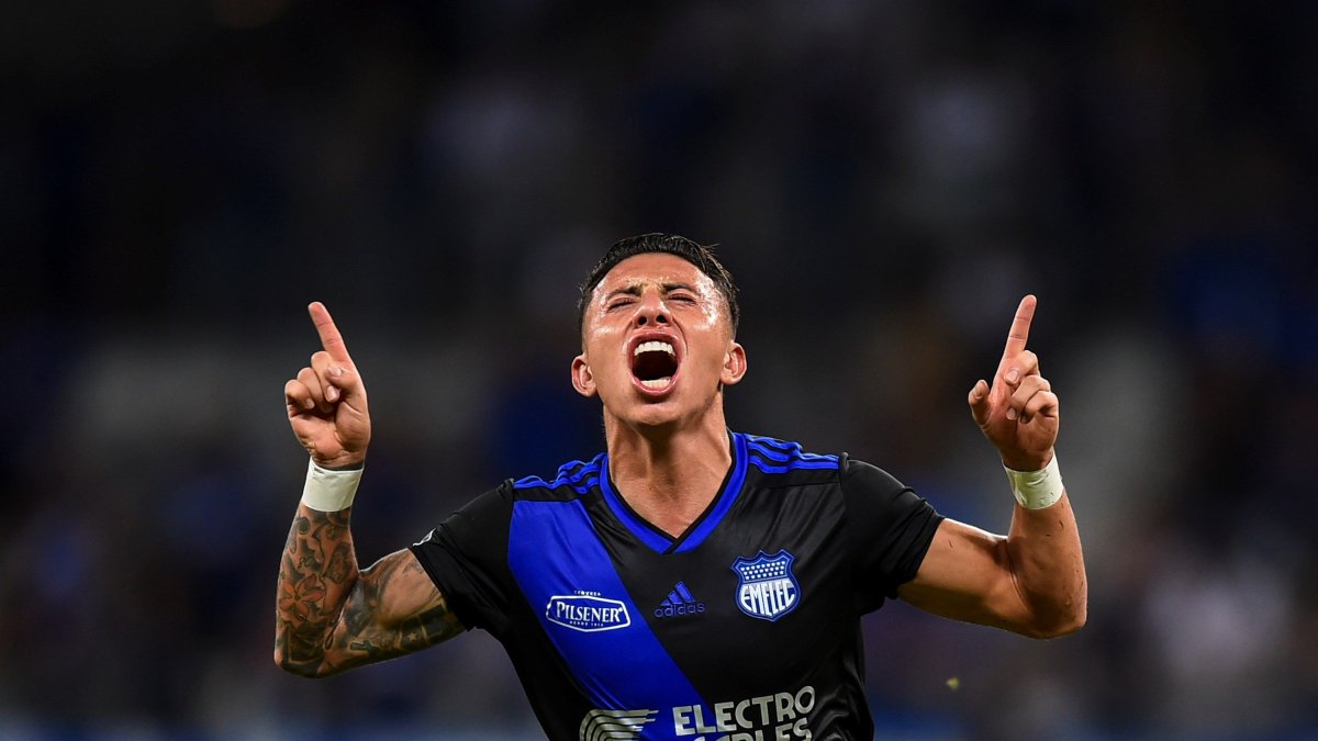 Joao Rojas, delantero de Emelec, quiere mantener contacto con sus seguidores en la cuarentena.